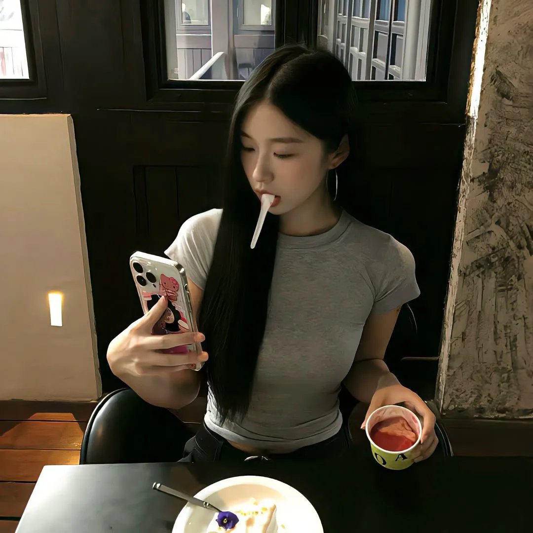 人工情报海报